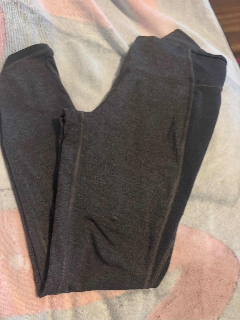 Lululemon size 4 Dark Gray Active Leggings